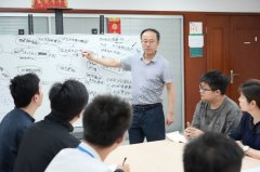 实现以项目育人才